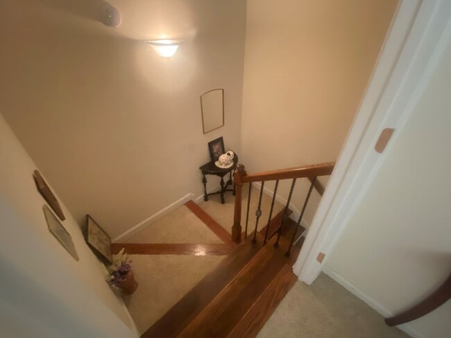 Building Photo - 150 Farr Lake Dr