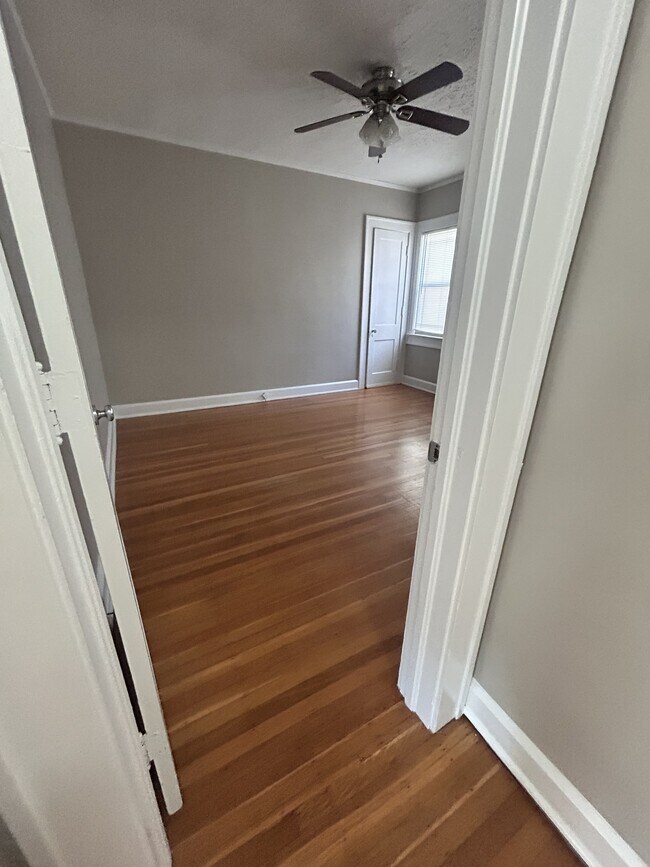Foto del edificio - 612 E 46th St