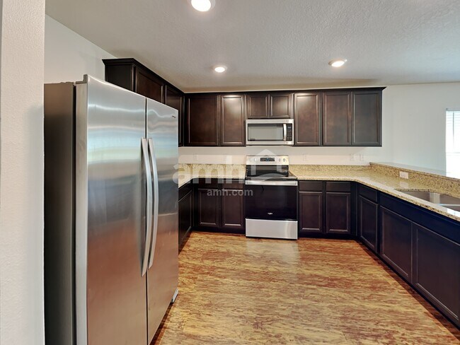 Building Photo - 1120 Brenton Leaf Drive