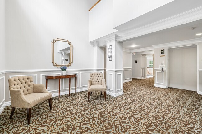 Foto del vestíbulo - Cedar Street Commons - Senior Living Community