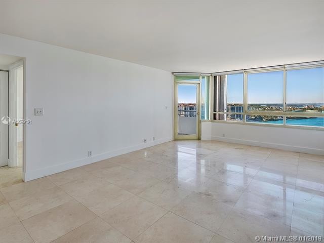 Foto del edificio - 400 South Pointe Dr