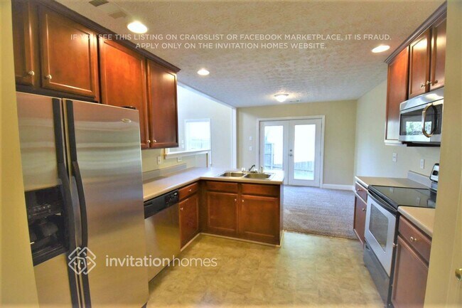Building Photo - 121 Nacoochee Way