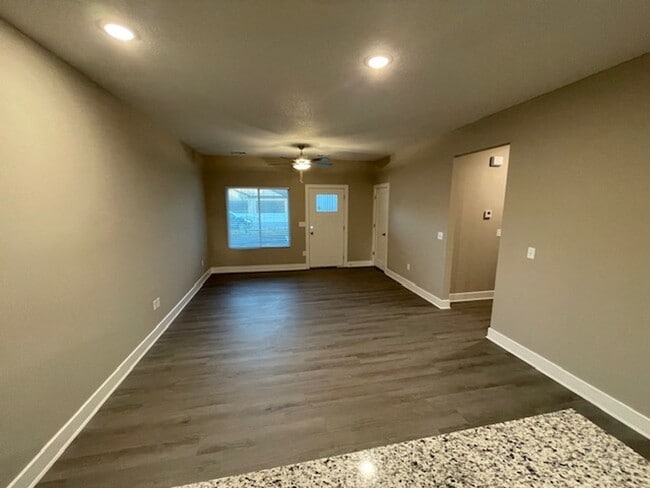 Building Photo - 9376/78 E Wassall