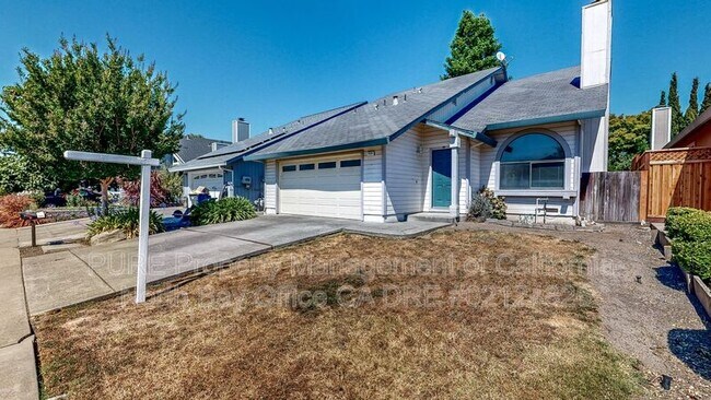 Building Photo - 7474 Mercedes Way