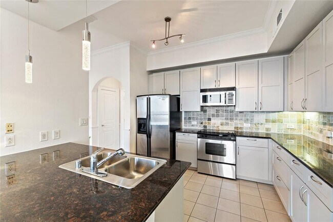 Foto del edificio - 3333 Allen Pkwy