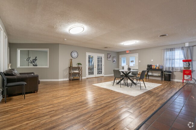 Country Place - Clubhouse - Country Place