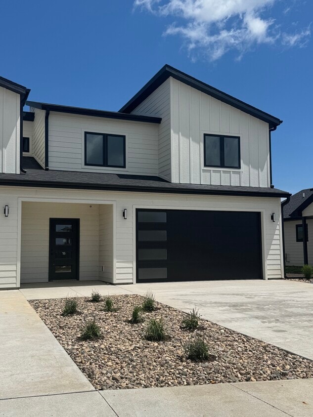 Front view - 325 Wilder Rd