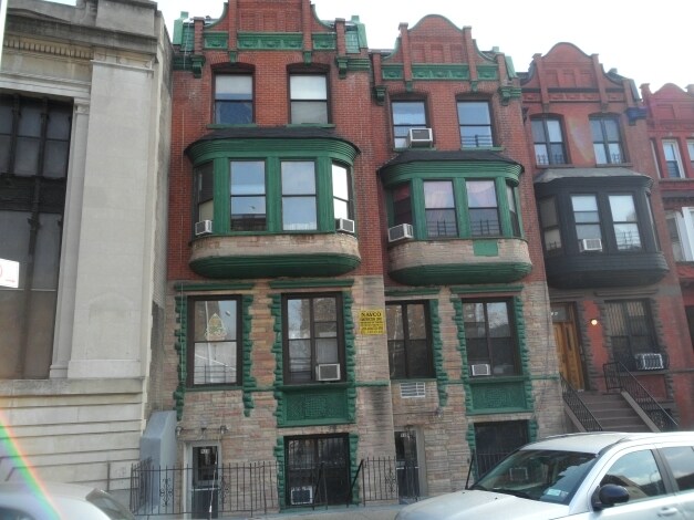 Primary Photo - 918 Saint Nicholas Ave