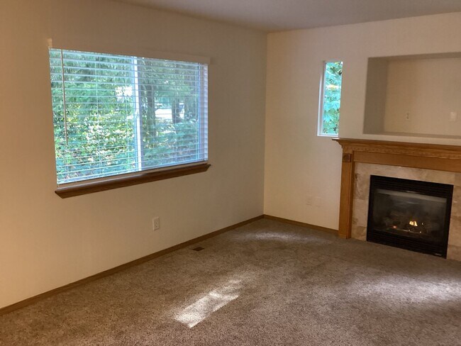 Foto del edificio - Spacious 3-Bedroom Home for Rent in Camas