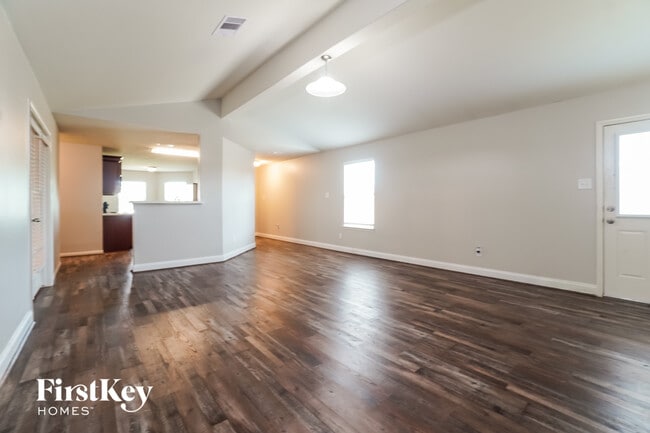 Foto del edificio - 1001 Walnut Ln