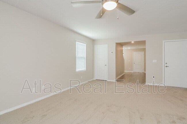Building Photo - 605 El Gusto Ave