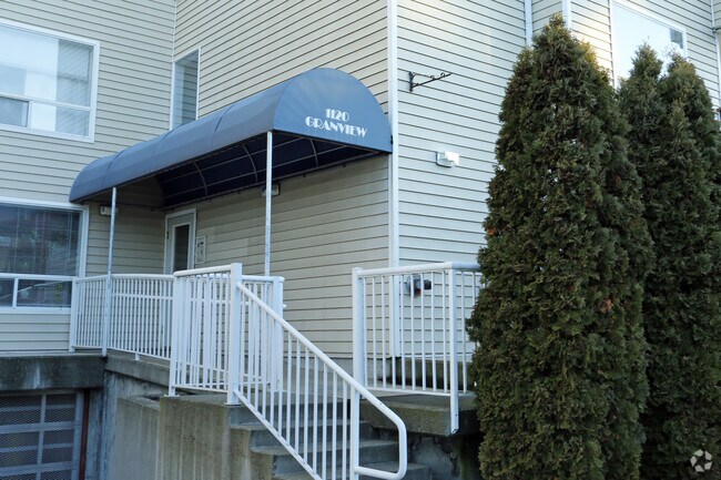 Grandview Apartments photo'