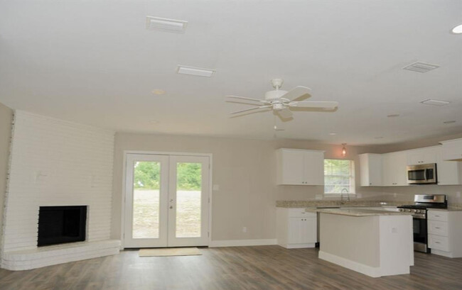 Building Photo - 9453 Cottage Park Dr S