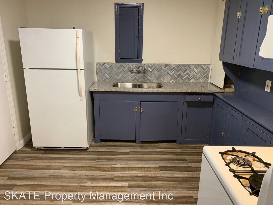 Foto principal - 706 N Hoover St