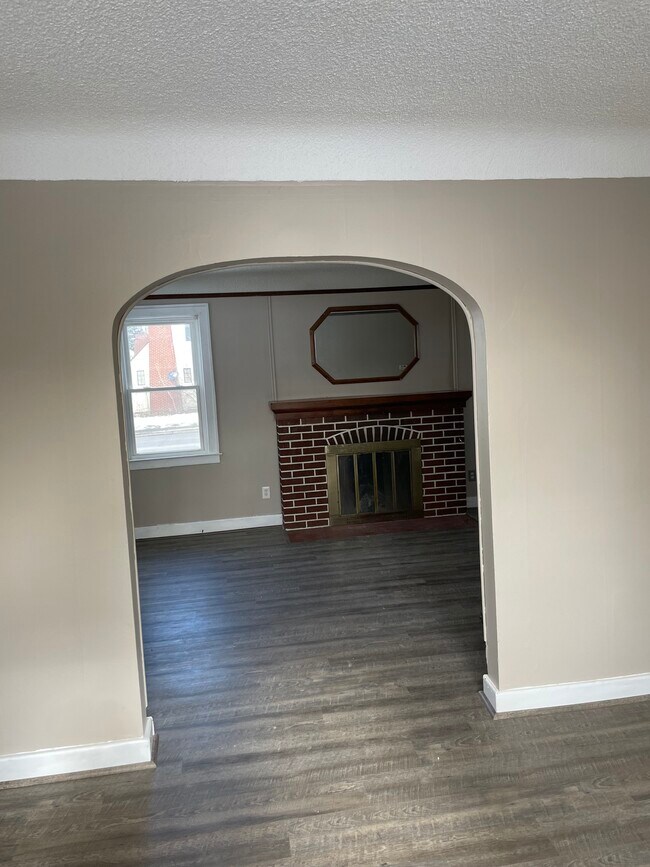 Fotografía del edificio - 592 E Montcalm St