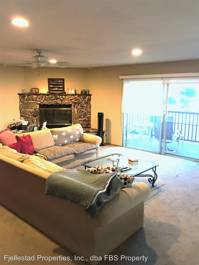 Foto del edificio - 3 br, 2 bath House - 1651 Grand Avenue