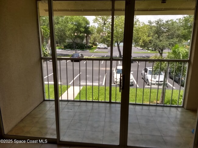 Building Photo - 1641 Sunny Brook Ln