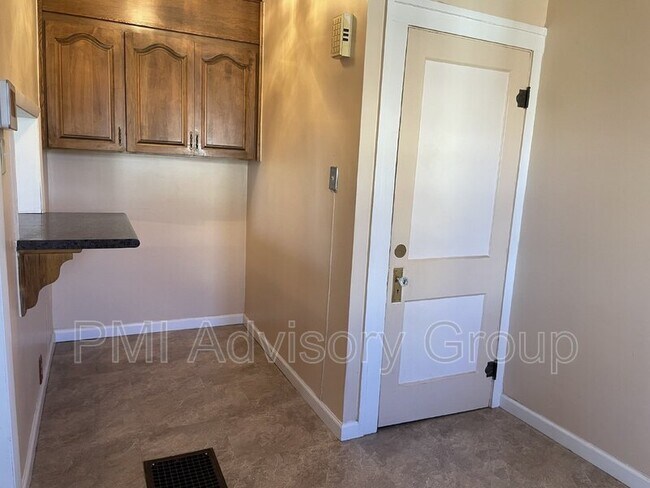 Foto del edificio - 721 SW Park Ln