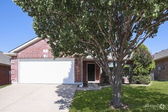 Building Photo - 13233 Evergreen Dr
