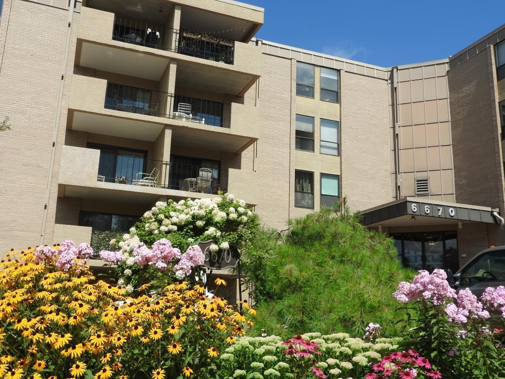 Foto principal - 6670 Vernon Ave S