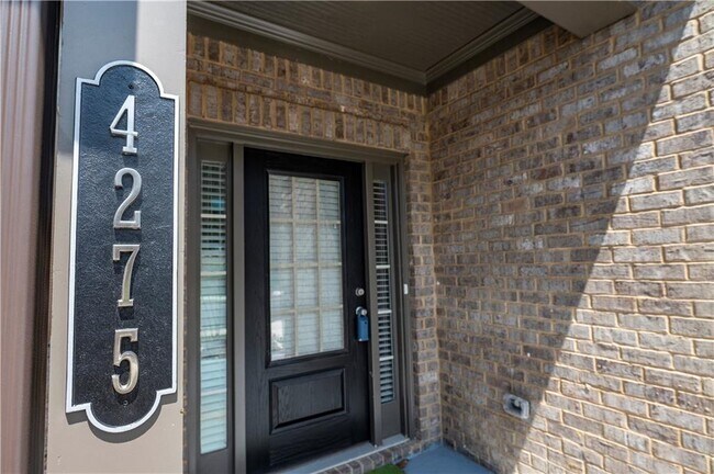 Building Photo - 4275 Almanor Cir