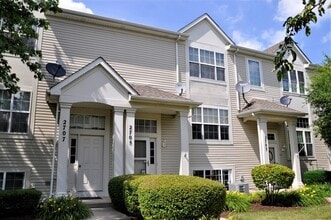 Building Photo - 2705 Canyon Dr