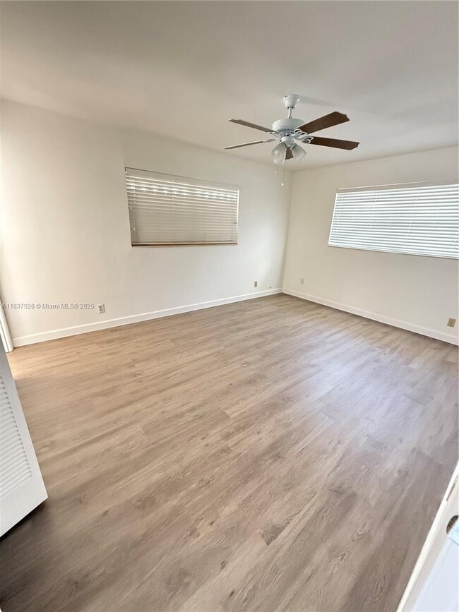 Building Photo - 131 Lake Anne Dr