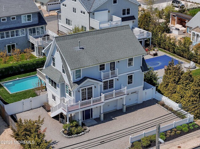 Foto del edificio - 912 Ocean Ave