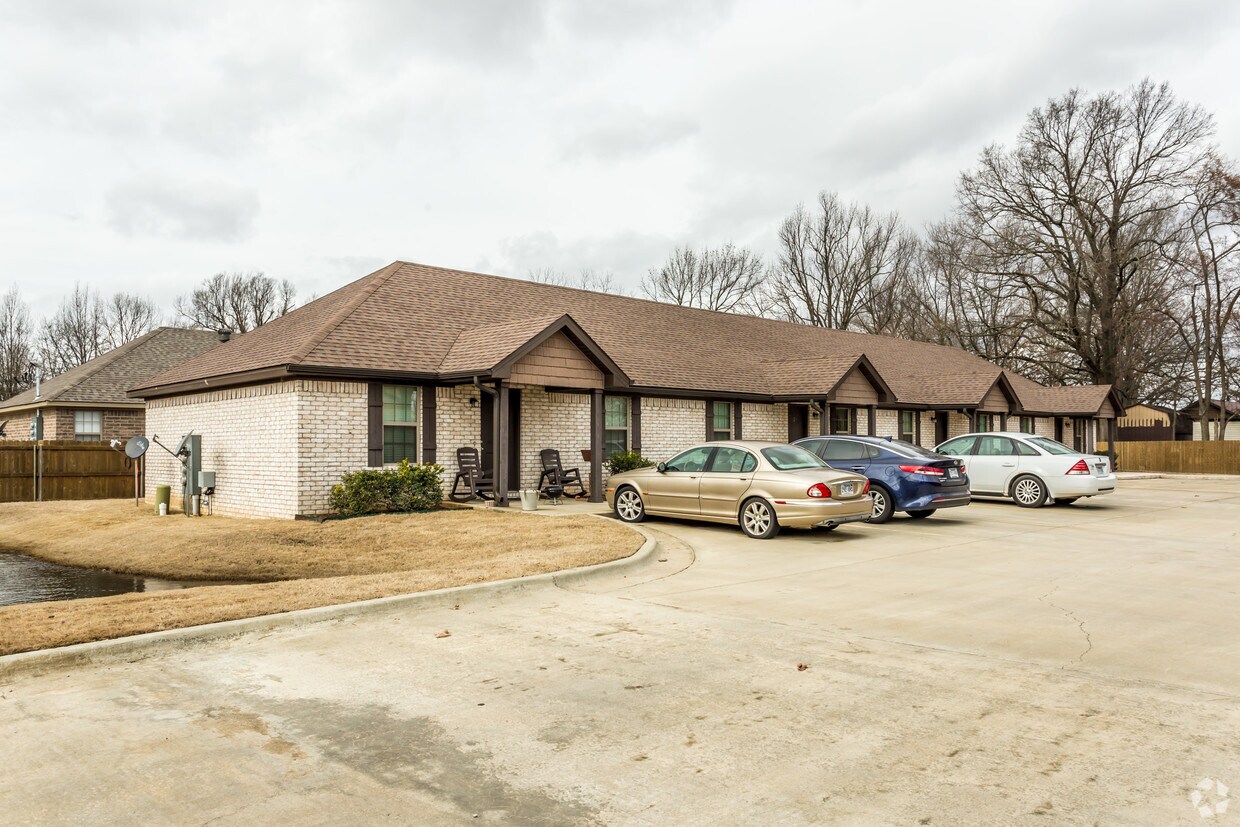 Foto principal - 3900 Griffin St