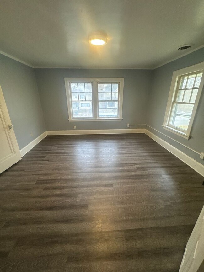 Foto del edificio - 624 W Lasalle Ave