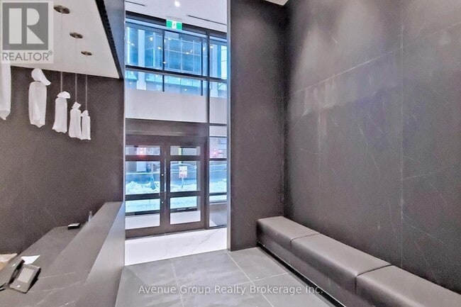 Building Photo - 20 Edward St