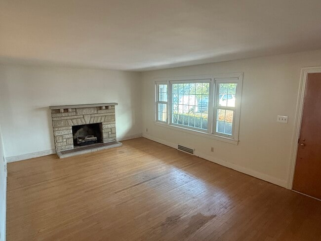 Foto del edificio - 4305 Westport Rd