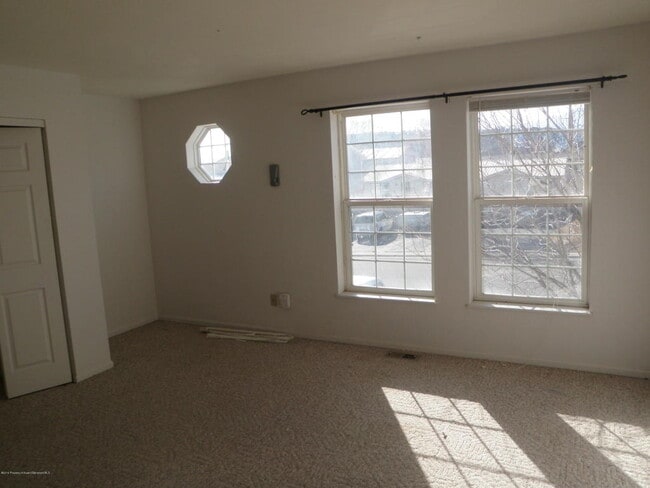 Building Photo - 2502 Rail Ave