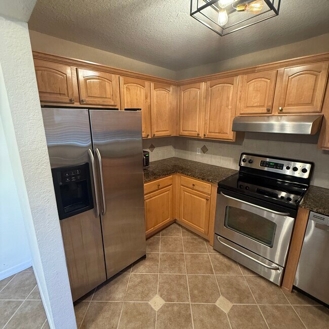 Building Photo - 6150 Gulfport Blvd S