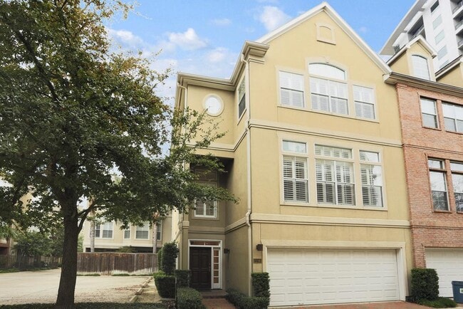 Building Photo - 2246 Bancroft Ln