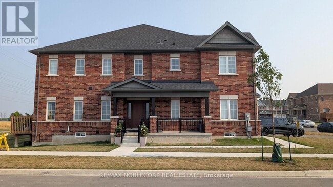 Building Photo - 139 Sapphire Wy