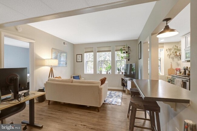 Photo - 1811 Key Blvd Apartment