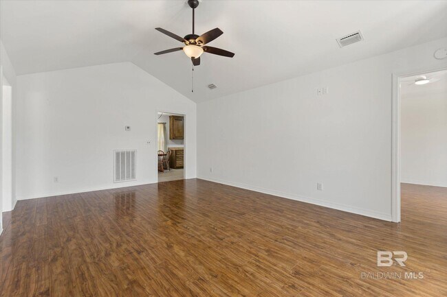Foto del edificio - 15982 Pecan View Dr