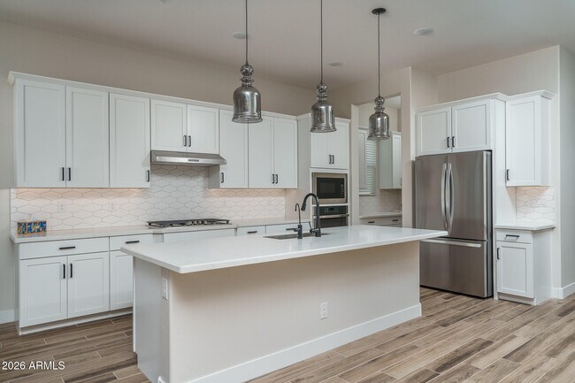 Foto del edificio - 5888 N 206th Ln