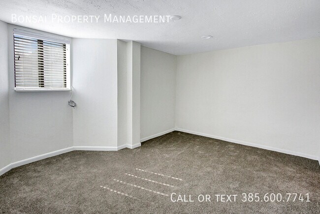 Building Photo - 1430 Denver St