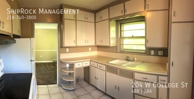 Foto del edificio - 204 W College St