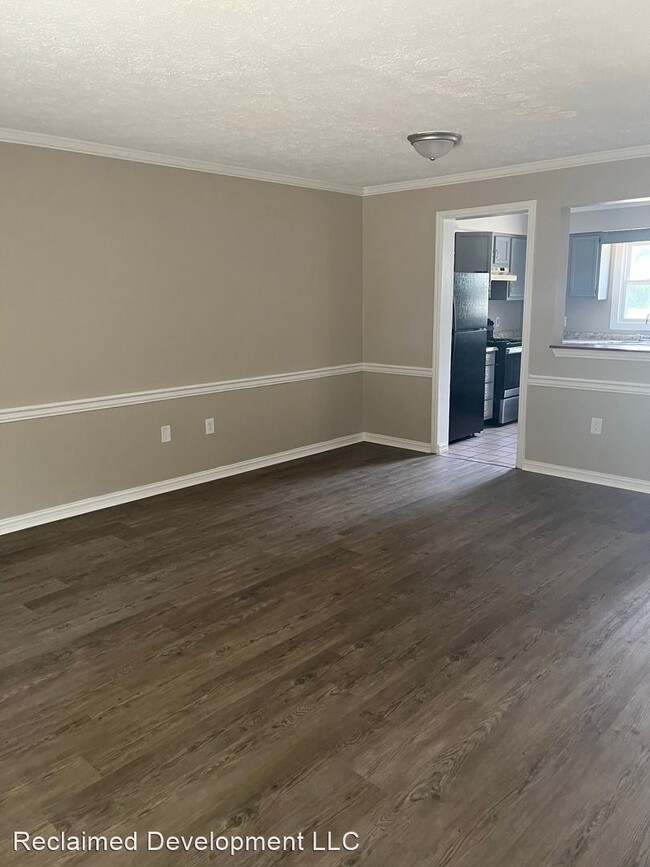 Building Photo - 2 br, 1.5 bath House - 408 Bainbridge Cour...