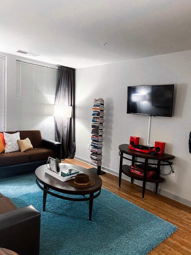 Photo - The Varsity Maryland Apartments