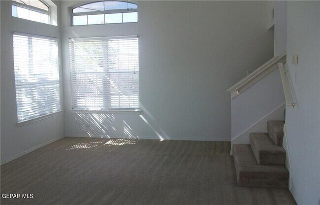 Building Photo - 7995 Crescent Moon Ct