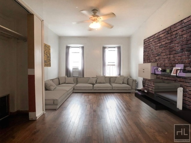 Primary Photo - 9 AVENUE