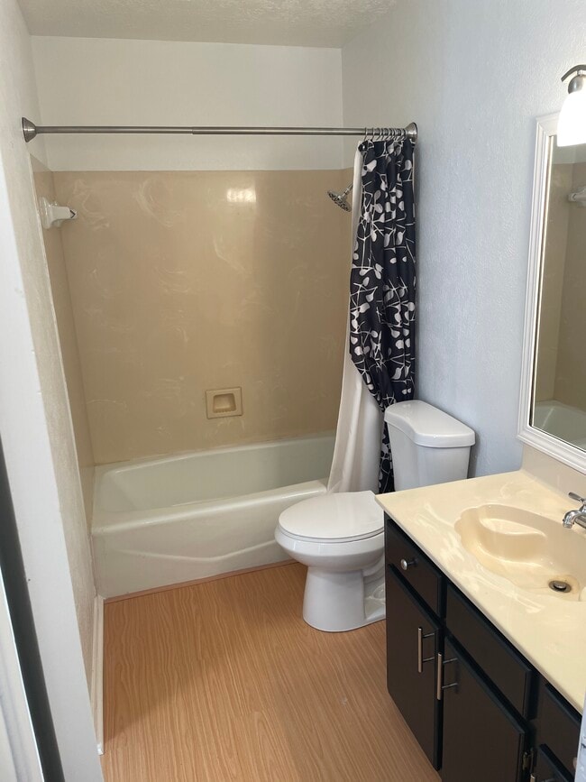 Building Photo - 4029 Heatherbrook Ct