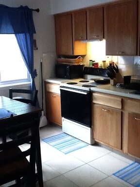 Primary Photo - 42 Catskill Ave