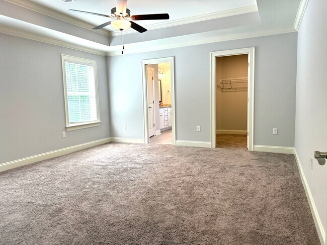 Foto del edificio - Wonderful 4 bedroom home