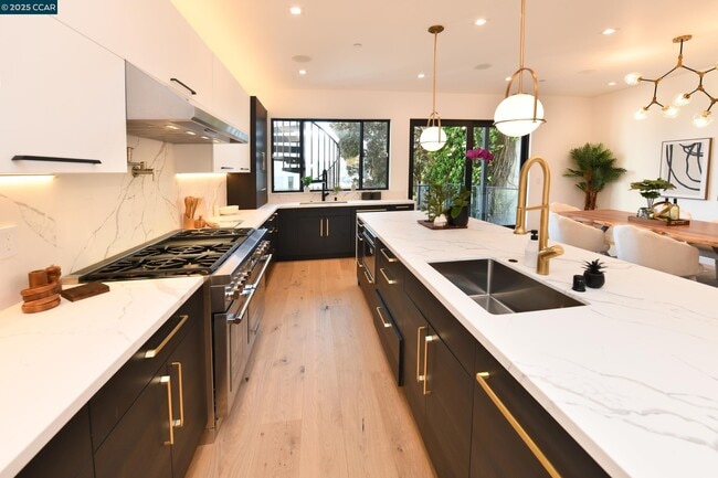 Foto del edificio - 3169 Washington St