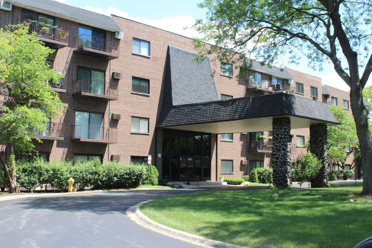 235 N Mill Rd Unit 316B, Addison, IL 60101 - Condo for Rent in Addison ...